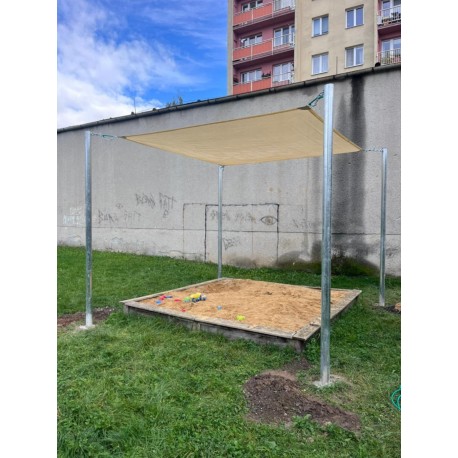 Posuvné zastínění a zakrytí pískoviště se sítí SIO – LINE s cloní schopností 85% cena za m2.