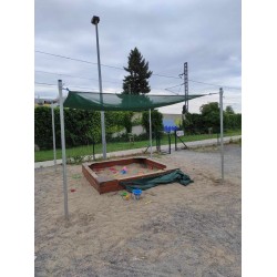 Posuvné zastínění a zakrytí pískoviště se sítí SIO – LINE s cloní schopností 85% cena za m2.